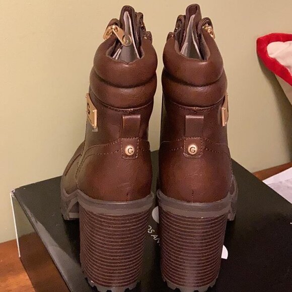 GBG Los Angeles Women's Sheeva Heeled Platform Lug Sole Booties - Picture 7 of 8